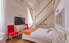 Palazzo Trevi Charming House